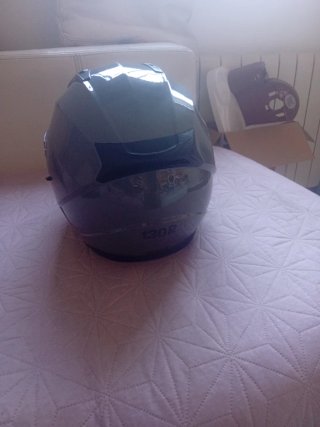 Casco de moto integral gris