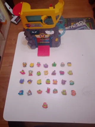 Lote Muñecos Super Things 29 unidades