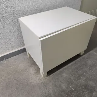 Mueble IKEA BESTA blanco con puerta, balda y patas