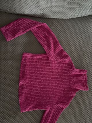 Jersey rosa cuello alto cropped