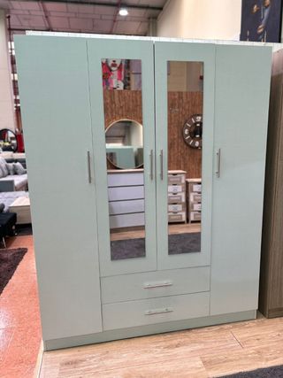 Armario 4 puertas con espejos