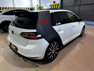 VOLKSWAGEN Golf GTI Performance 2.0 TSI DSG BMT
