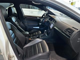 VOLKSWAGEN Golf GTI Performance 2.0 TSI DSG BMT