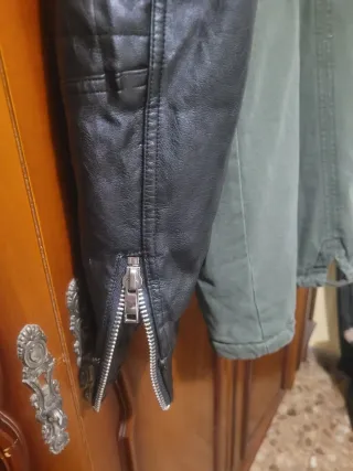 Chaqueta hombre verde y negra