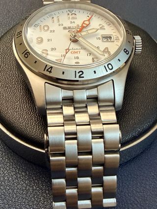 Seiko SBSC009 GMT