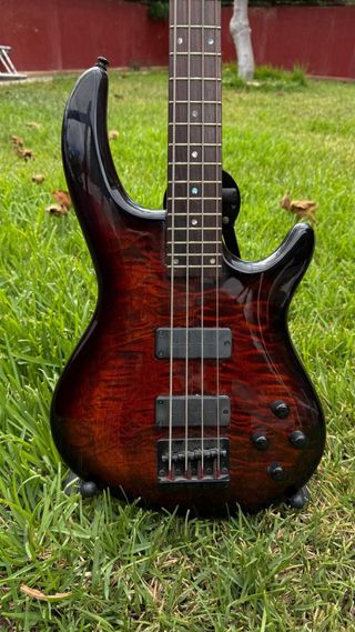 Bajo eléctrico Dean Edge 4 No se realiza envios