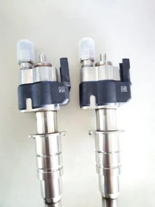 Inyector BMW 12537585261-12