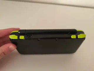 Nintendo 3DS Negra y Verde