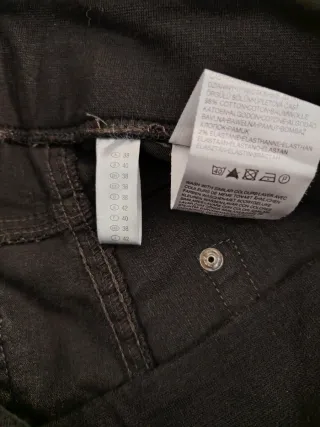 Pantalones premamá C&A negros