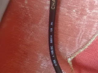 Occhiali da sole Chanel con custodia