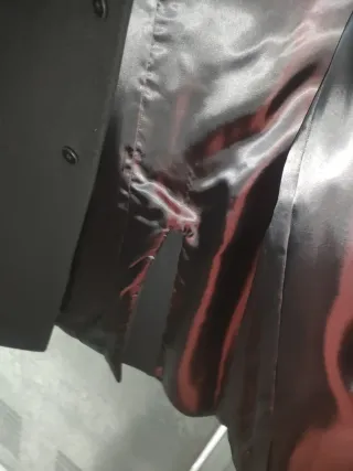 Chaqueta larga negra L CARAMELO C.INGLES