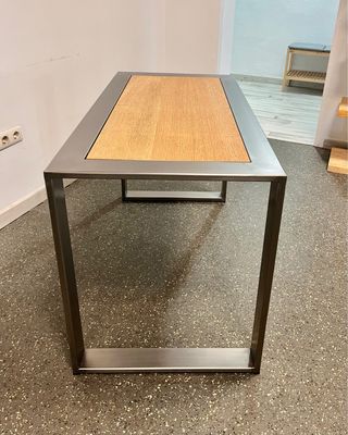 Mesa Acero y Madera