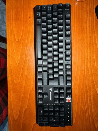 Teclado Mecánico Tempest Mephisto RGB