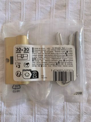 Cerradura 30x30 mm nueva
