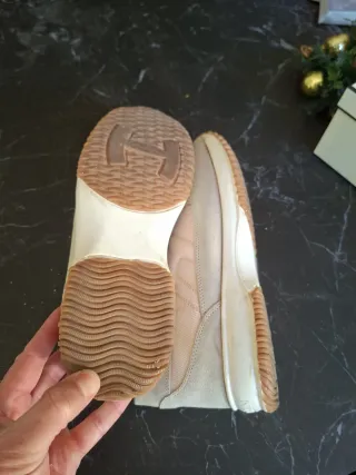 Zapatillas Hogan Beige y Rosa