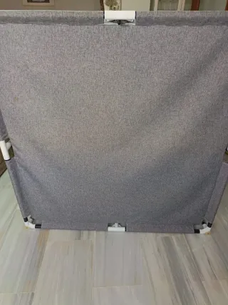 Parque infantil gris