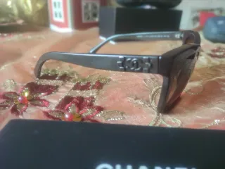 Occhiali da sole Chanel neri/marrone