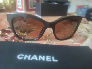 Occhiali da sole Chanel neri/marrone