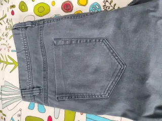 Pantalón vaquero Kiabi azul oscuro Talla 42