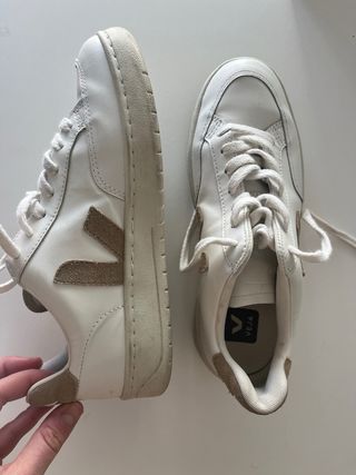 Zapatillas Veja V-12 Blancas y Marrones