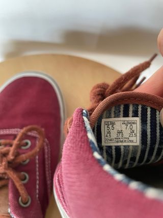 Zapatillas Vans Rojas y Marrones