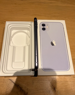 iPhone 11 Viola 64 GB