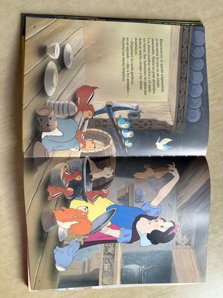 Blancanieves (Clásicos Disney) (Spanish Edition)