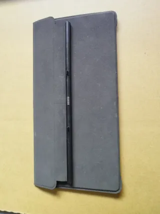 Tastiera per tablet grigia