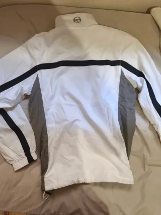 Chaqueta Sergio Tacchini Blanca y Gris
