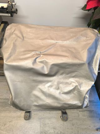 Máquina de escribir Olivetti Linea 88 + mesa