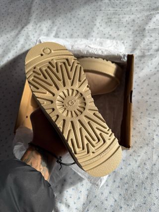 UGG Tazz II Beige