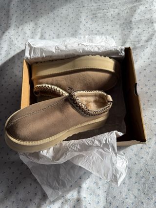 UGG Tazz II Beige