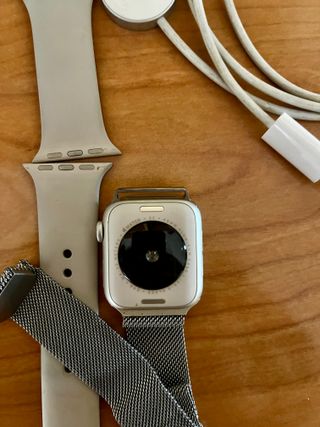 Apple Watch SE 4 GPS + Cellular Plata