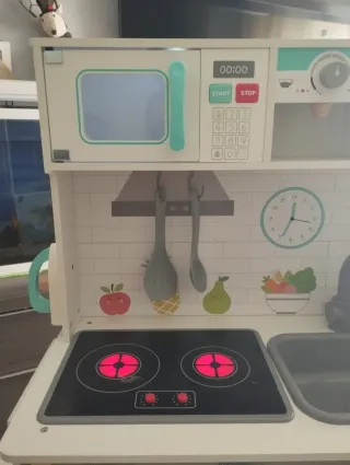 Cocina de juguete de madera