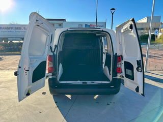 Alquilo Furgoneta Peugeot Partner 2021 en Tarancon