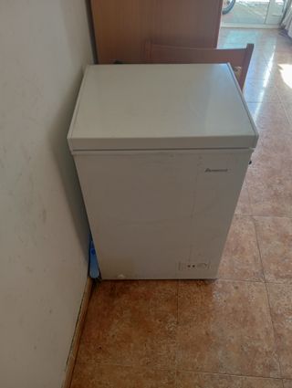 Congelador arcón Benavent 98L