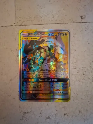 Carta Pokémon Reshiram & Zekrom GX TAG TEAM