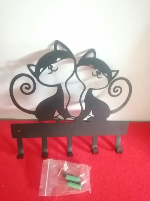 Perchero de pared con diseño de gatos