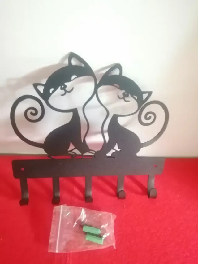 Perchero de pared con diseño de gatos