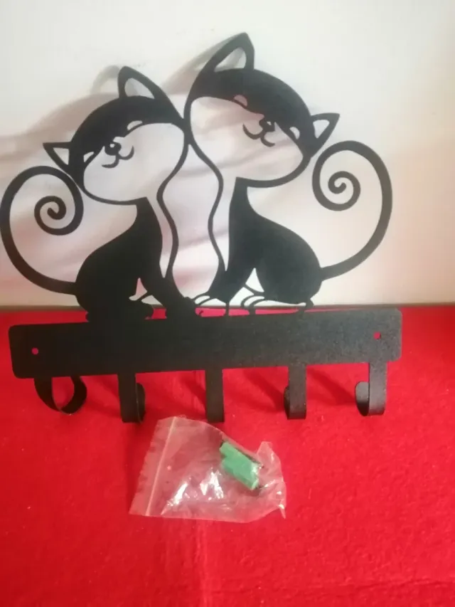 Perchero de pared con diseño de gatos