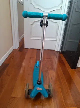 Patín marca mini micro con luces