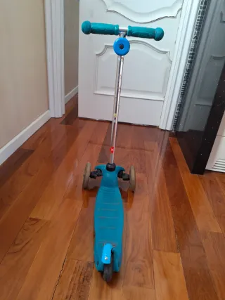 Patín marca mini micro con luces