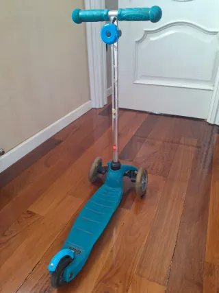 Patín marca mini micro con luces