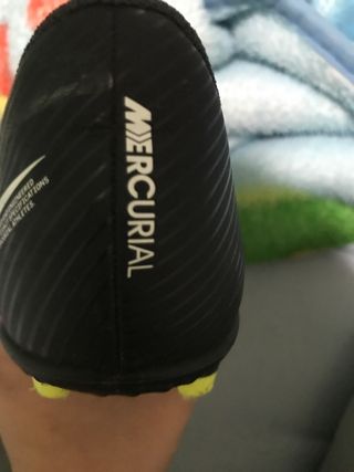 Zapatos de fútbol Nike Negro/Amarillo