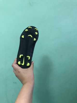 Zapatos de fútbol Nike Negro/Amarillo