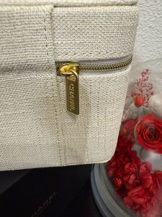 Borsa da toilette Chanel beige e nero