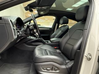 Porsche Cayenne E-Hybrid Coupe Platinum Edition