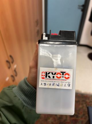 Batteria Moto KYOTO 6V 11Ah 6N11A-1B