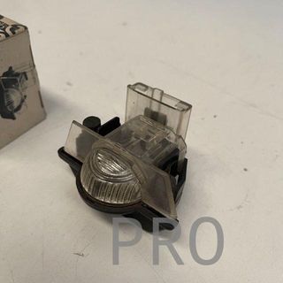 GEMO LUZ DE MATRICULA M16