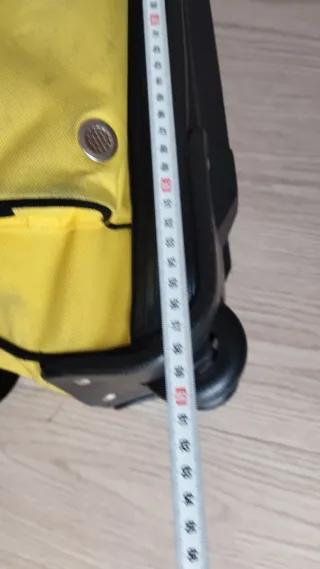 Excelente bolsa de viaje J&B con ruedas "